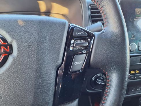 Used 2024 Nissan Frontier PRO-4X image 27