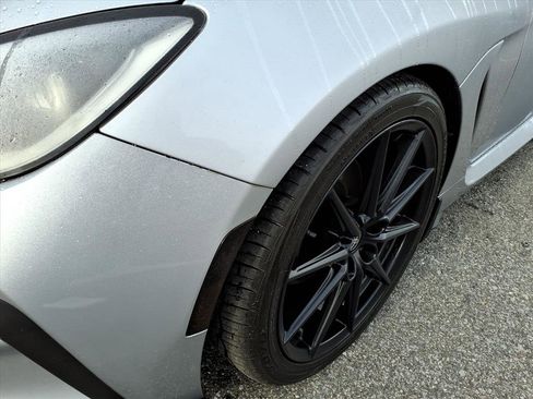 Used 2023 Toyota GR86 Premium image 9