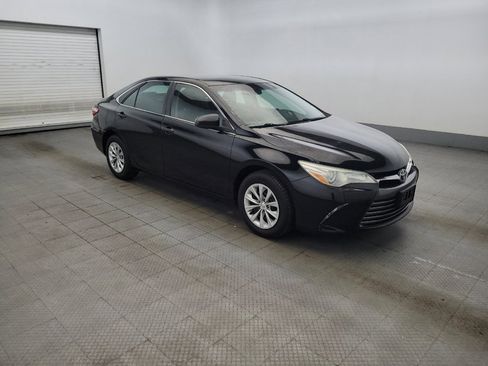 Used 2016 Toyota Camry LE FWD image 11