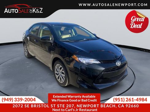 Used 2017 Toyota Corolla LE FWD image 2