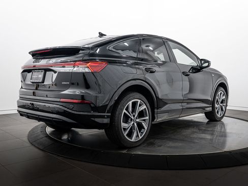 Certified 2023 Audi Q4 e-tron Prestige w/ Black Optic Package AWD/4WD image 4