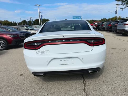 Used 2020 Dodge Charger SXT w/ Leather Interior Group image 7