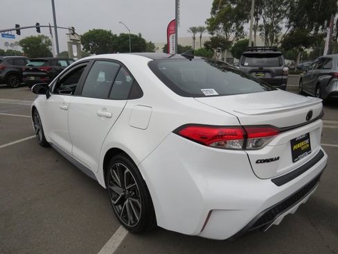 Used 2022 Toyota Corolla SE image 8
