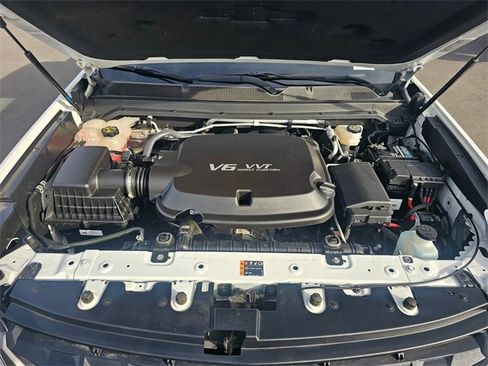 Used 2021 Chevrolet Colorado Z71 w/ Safety Package image 9