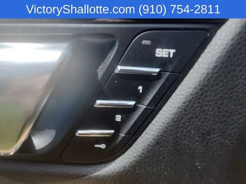 Used 2018 Porsche Macan S AWD/4WD image 23