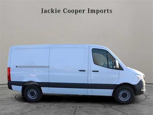New 2025 Mercedes-Benz Sprinter 2500 image 4