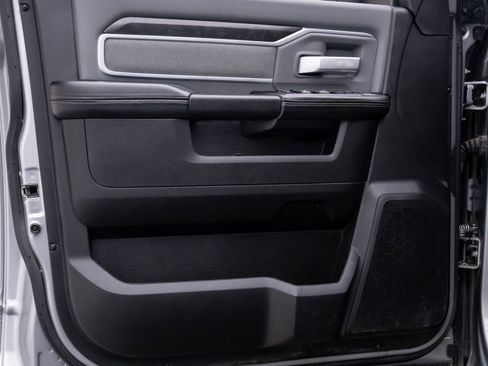 Used 2023 RAM 2500 Big Horn w/ Level 1 Equipment Group image 11