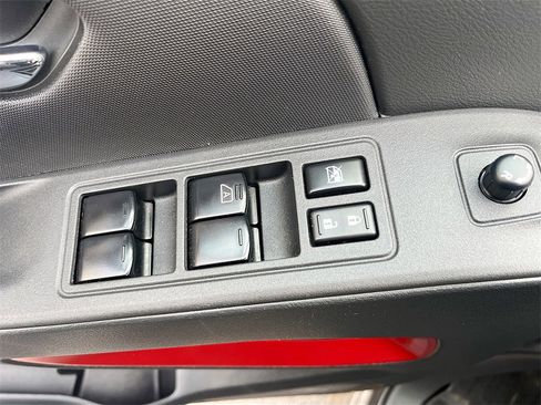 Used 2024 Nissan Frontier PRO-4X w/ Off-Road Protection Package image 18