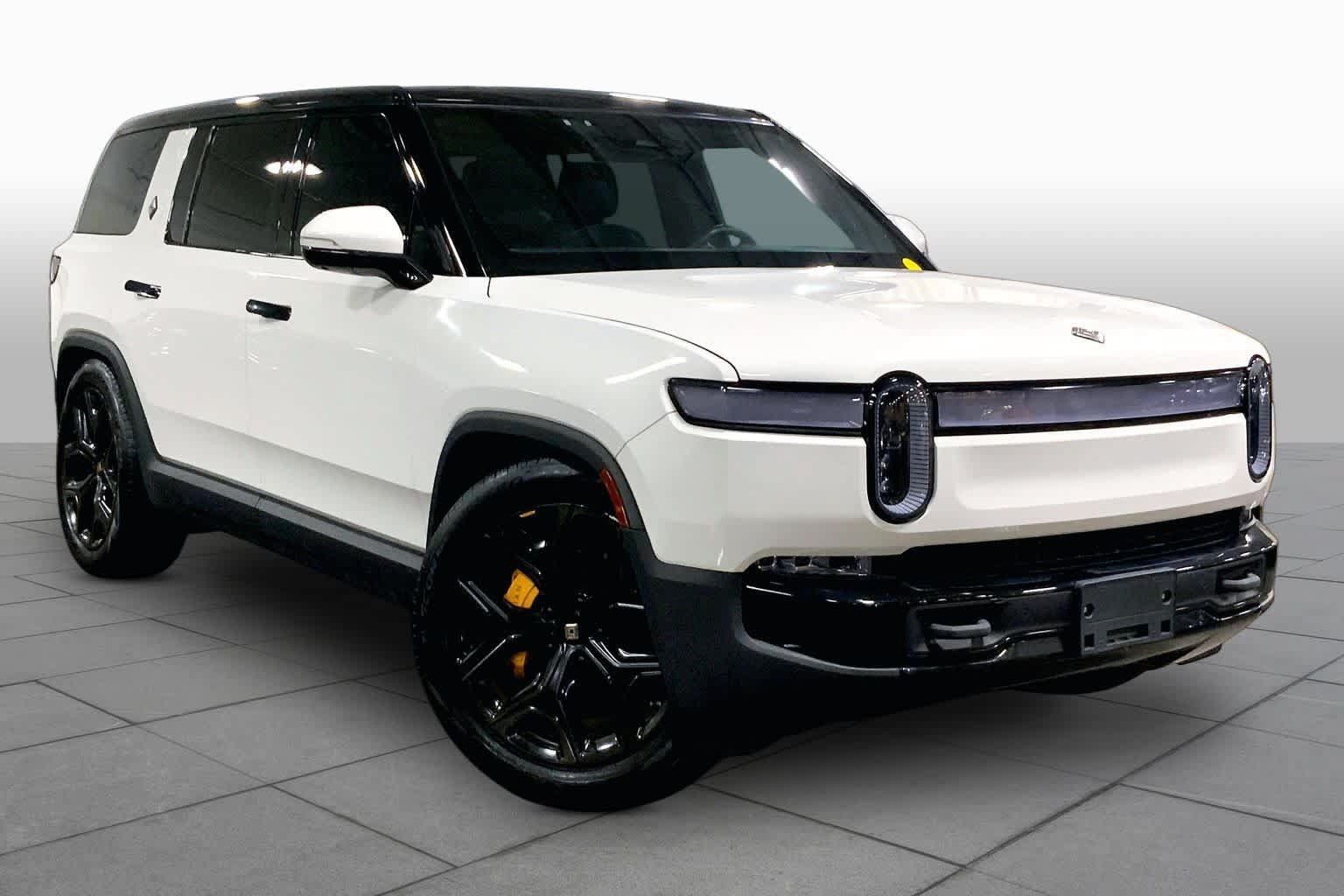 Used 2023 Rivian R1S Launch Edition Quad AWD/4WD image 2