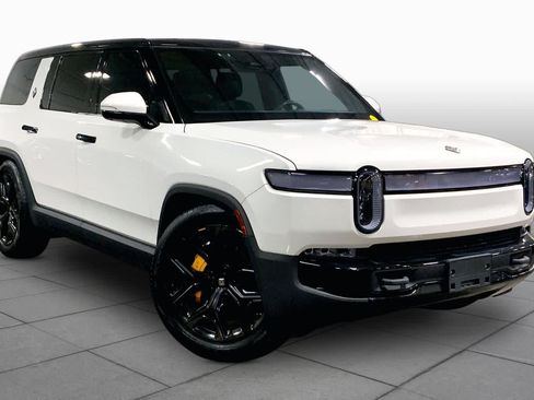 Used 2023 Rivian R1S Launch Edition Quad AWD/4WD image 2