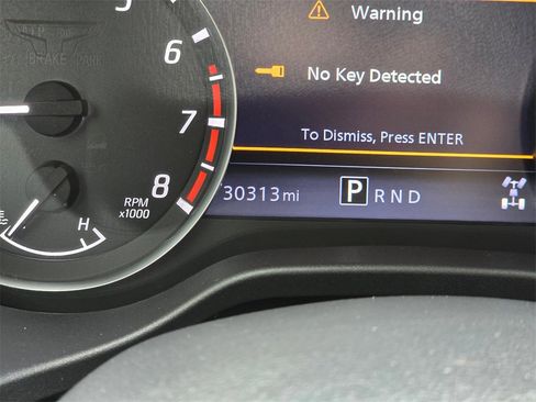 Used 2021 Nissan Titan SV w/ Accessory Utility Package image 61