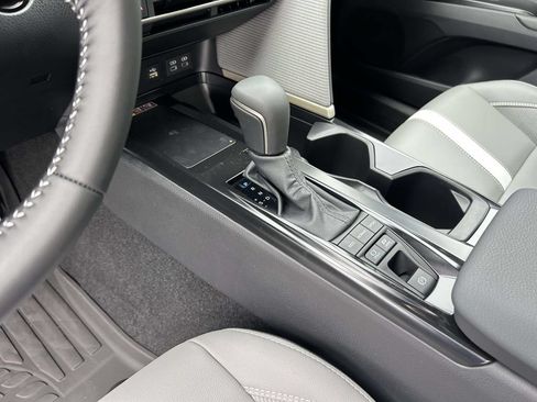 New 2026 Toyota Camry SE FWD image 19