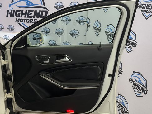 Used 2019 Mercedes-Benz GLA 250 4MATIC image 25