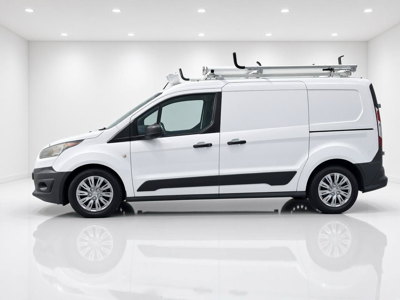 Used 2015 Ford Transit Connect XL FWD image 2