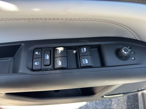 New 2026 Jeep Compass Limited AWD/4WD image 23