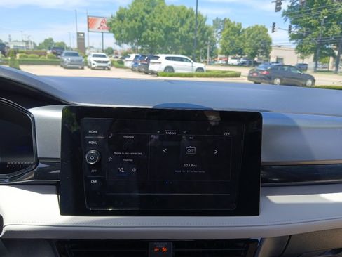 Used 2025 Volkswagen Taos S w/ Taos MDO Package FWD image 13