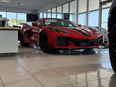 New 2026 Chevrolet Corvette Z06 w/ Z07 Performance Package RWD image 2