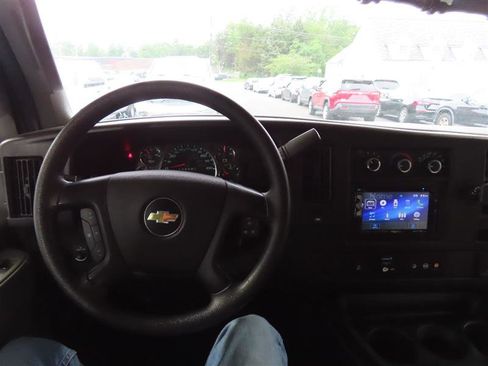 Used 2016 Chevrolet Express 3500 LT w/ LT Preferred Equipment Group image 20