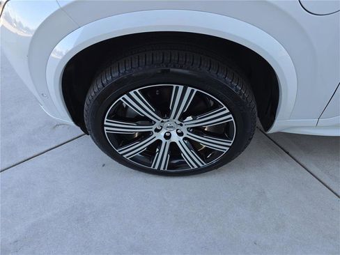 Used 2025 Volvo XC90 T8 Plus w/ Protection Package Premier image 13