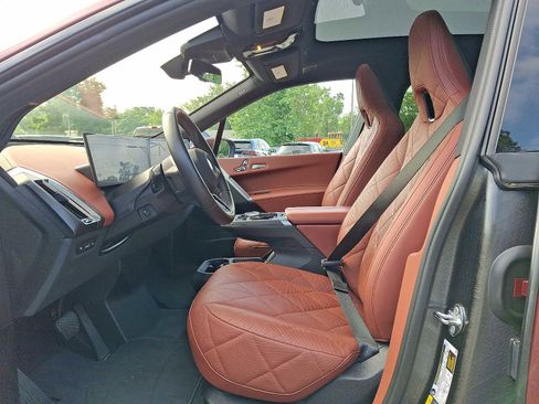 Used 2025 BMW iX M60 image 13