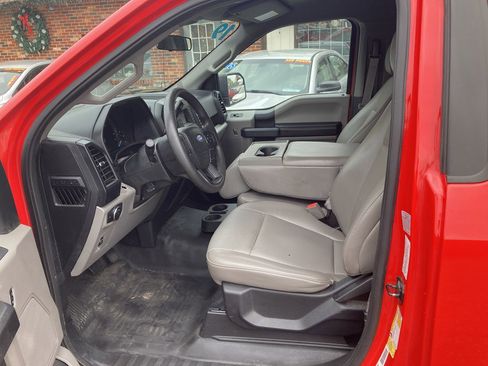 Used 2019 Ford F150 XL w/ Trailer Tow Package RWD image 9