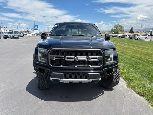 Used 2017 Ford F150 Raptor w/ Equipment Group 802A Luxury AWD/4WD image 8