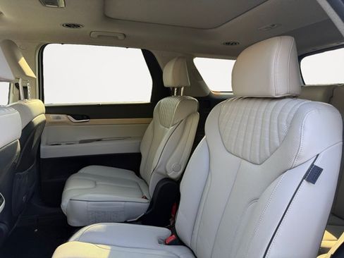 Used 2024 Hyundai Palisade Limited AWD/4WD image 13