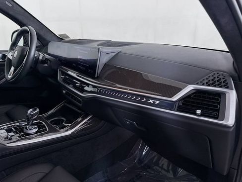 Used 2024 BMW ALPINA XB7 AWD/4WD image 32