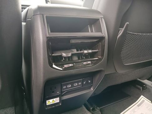 New 2026 Jeep Grand Cherokee Limited image 28