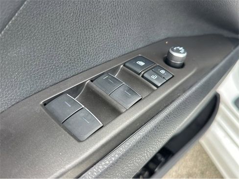 Used 2022 Toyota Camry XSE image 36