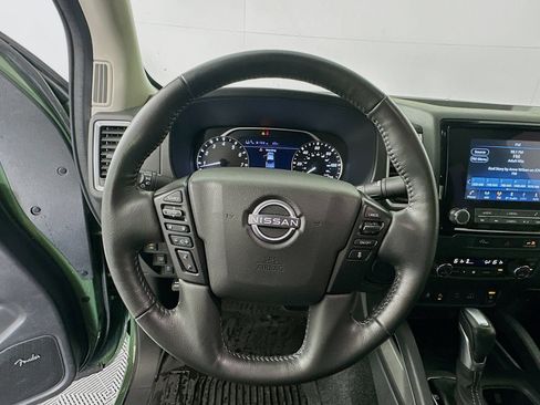 Used 2024 Nissan Frontier SL w/ Technology Package RWD image 11