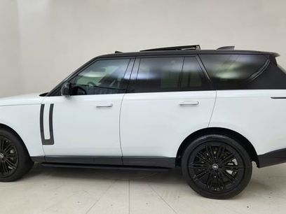 Used 2025 Land Rover Range Rover SE