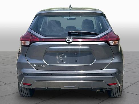 Used 2021 Nissan Kicks S FWD image 5