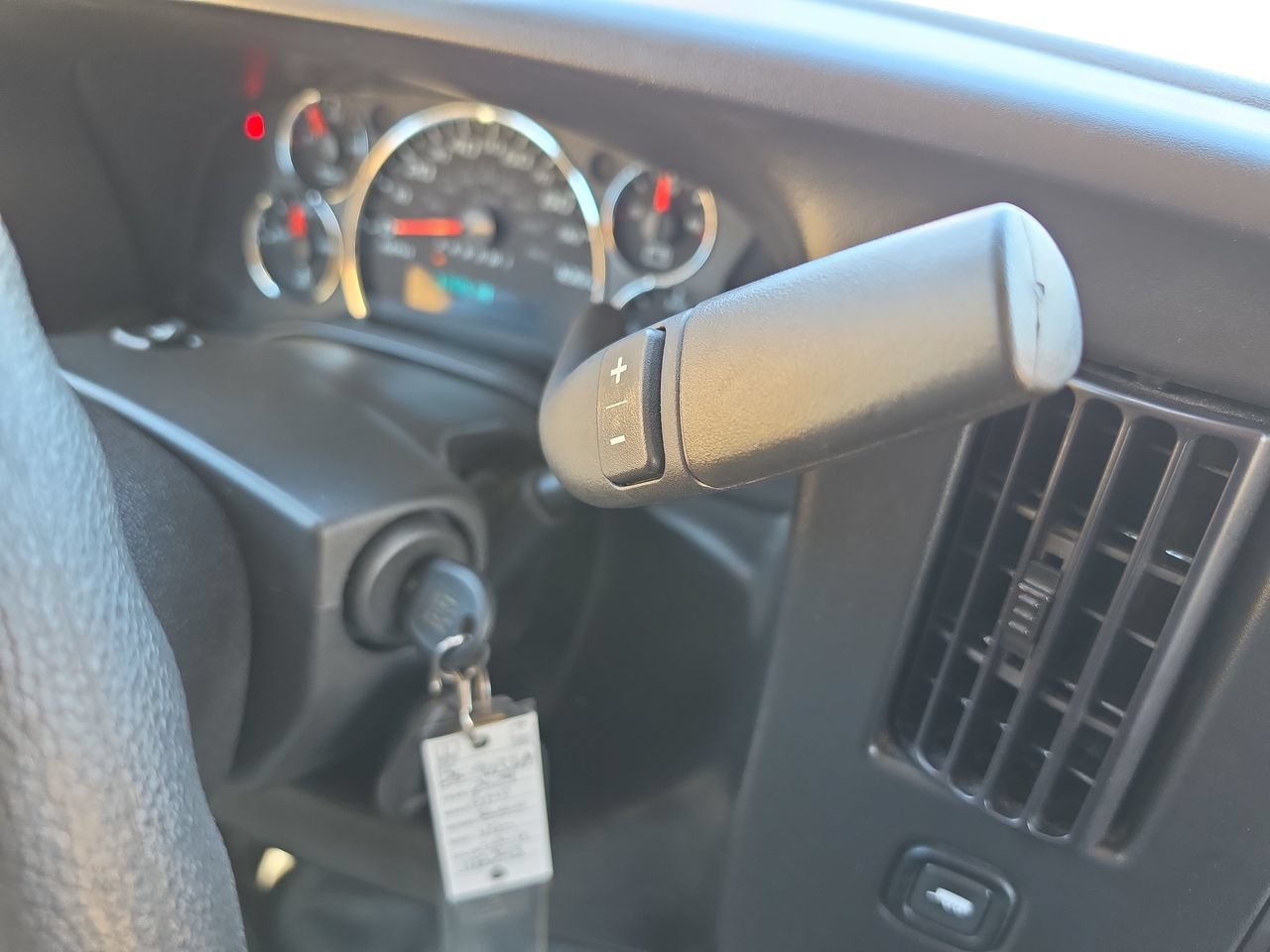 Used 2024 GMC Savana 2500 w/ Driver Convenience Package RWD image 15