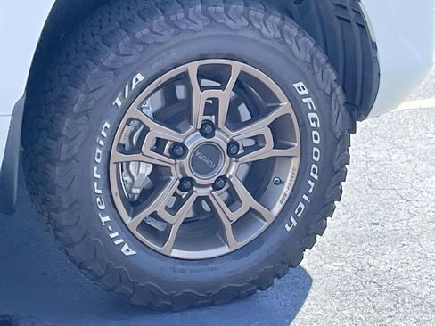 Used 2020 Toyota Land Cruiser Heritage Edition image 33