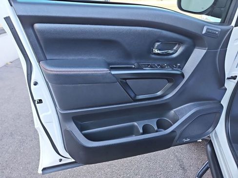 Used 2023 Nissan Titan PRO-4X w/ Pro-4x Convenience Package image 13