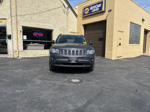 Used 2014 Jeep Compass Latitude image 6