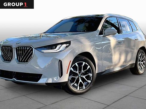 Certified 2025 BMW X3 xDrive30i w/ Premium Package AWD/4WD image 1