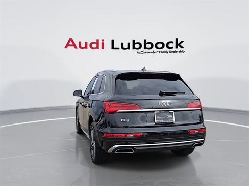 Certified 2024 Audi Q5 e Premium w/ Convenience Package image 7