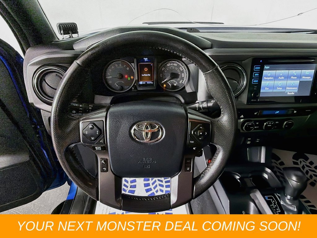 Used 2018 Toyota Tacoma TRD Sport AWD/4WD image 11
