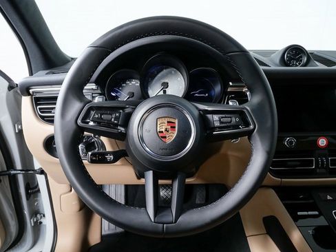 New 2026 Porsche Macan S image 10