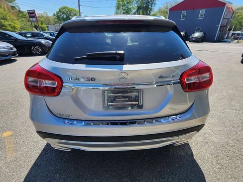 Used 2017 Mercedes-Benz GLA 250 4MATIC image 6