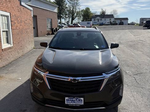 Used 2023 Chevrolet Equinox LT AWD/4WD image 2