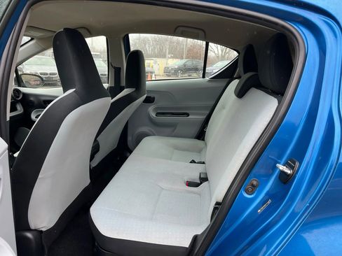 Used 2012 Toyota Prius C One image 22