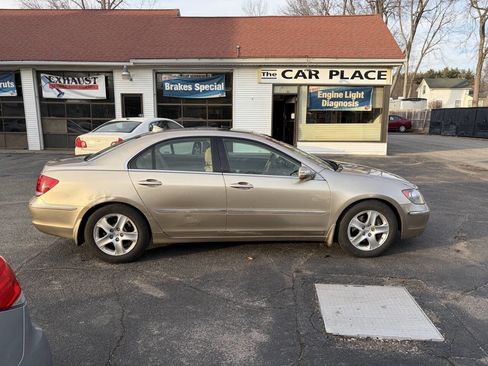 Used 2005 Acura RL image 4