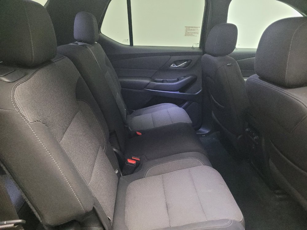 Used 2023 Chevrolet Traverse LT AWD/4WD image 19