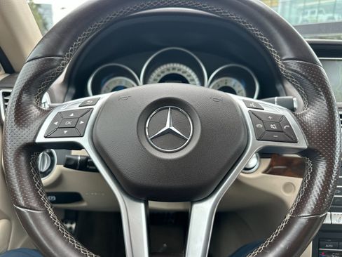 Used 2016 Mercedes-Benz E 550 Cabriolet image 25