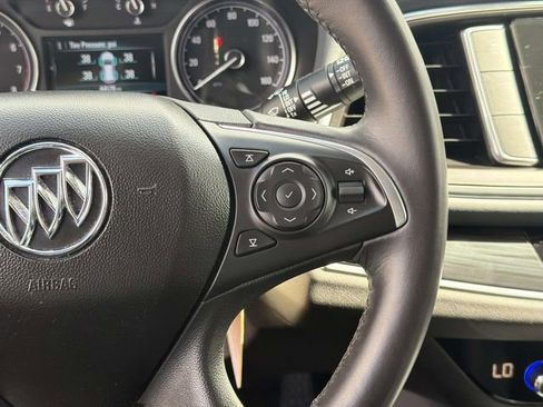 Used 2019 Buick Enclave Essence FWD image 29