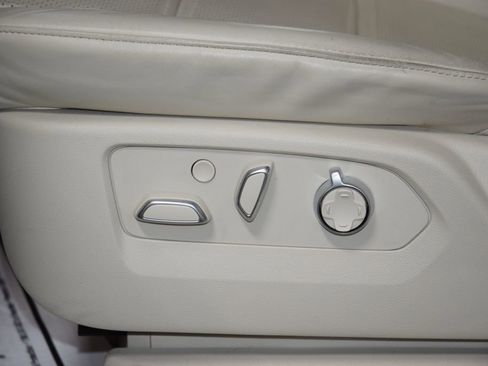 Used 2024 Cadillac Escalade ESV Sport Platinum w/ LPO, ONYX Package image 40