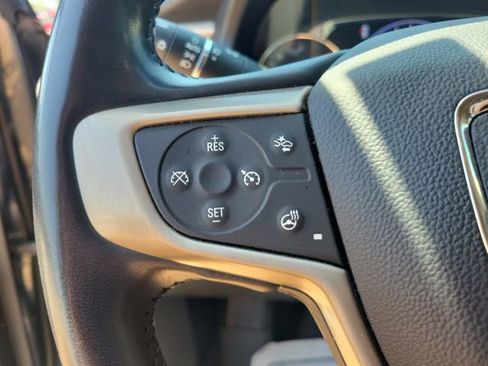 Used 2021 GMC Acadia Denali w/ Denali Ultimate Package AWD/4WD image 20